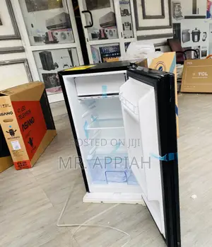 Durable Pearl Single Door Table Top Fridge(Black).