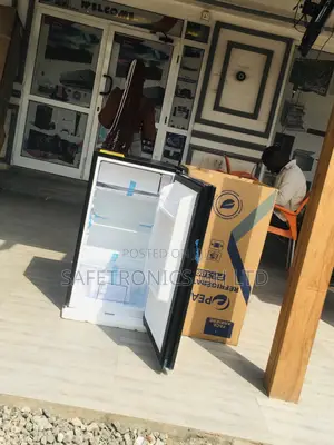Black Glass Pearl PF-109 Topfreezer Singledoor 80L Fridge