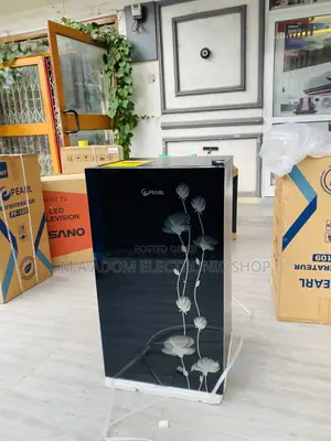 Sleek Design Pearl Single Door Table Top Fridge(Black).
