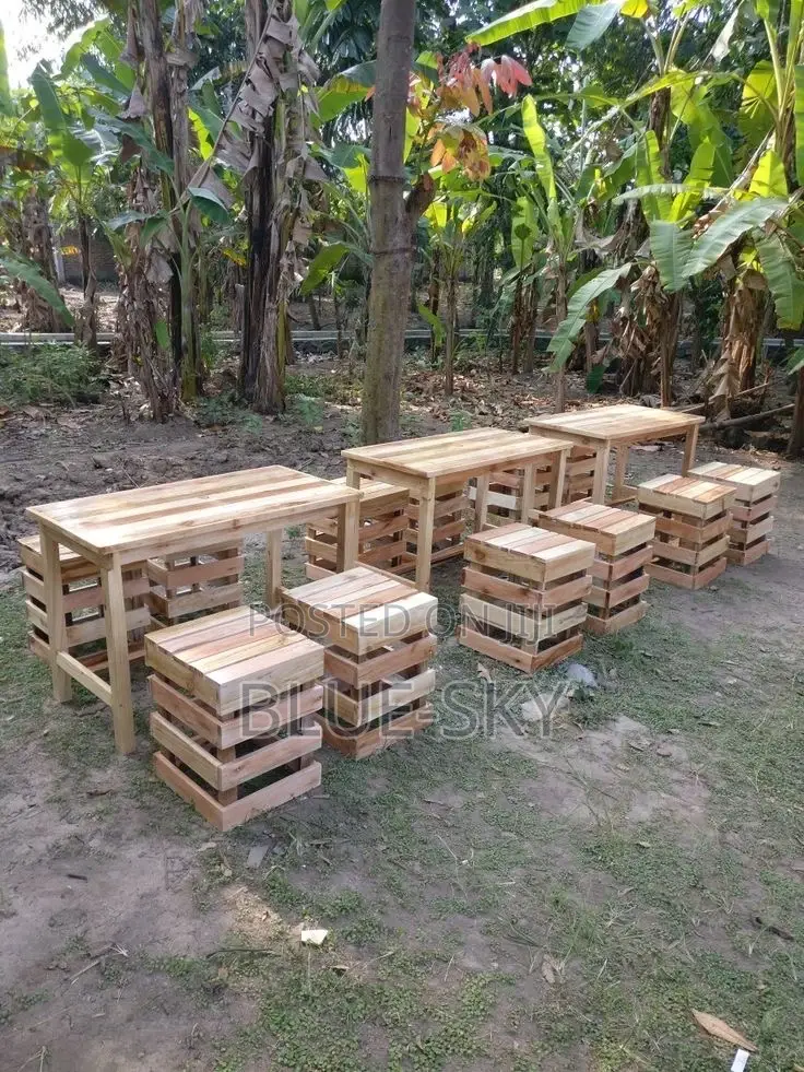 Mini Wooden Pallet Sets of Chairs and Table