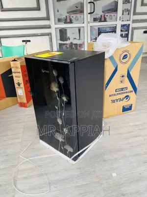 Single Door Pearl Table Top Refrigerator(Black).