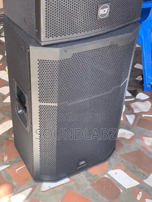 JBL PRX615X Half-Range 15-Inch Active Speakers