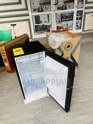 Authentic Pearl Single Door Electric Table Top Fridge.