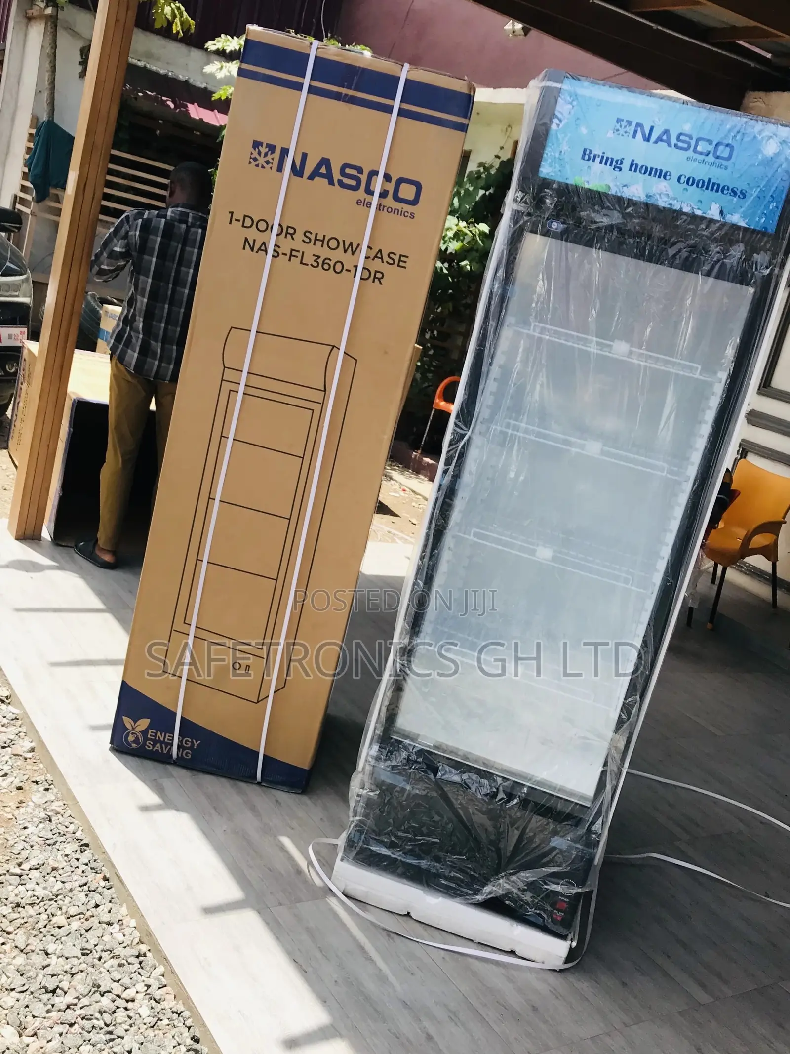 Sealed Nasco Nasfl400-1dr Singledoor Glass Display Fridge