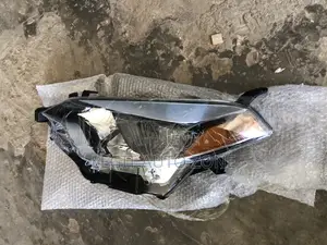 Toyota Corolla 2014-2016 Headlight