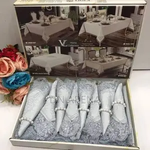 Table Cloth and Napkins Set. 1 Table Cloth 8pcs Napkins