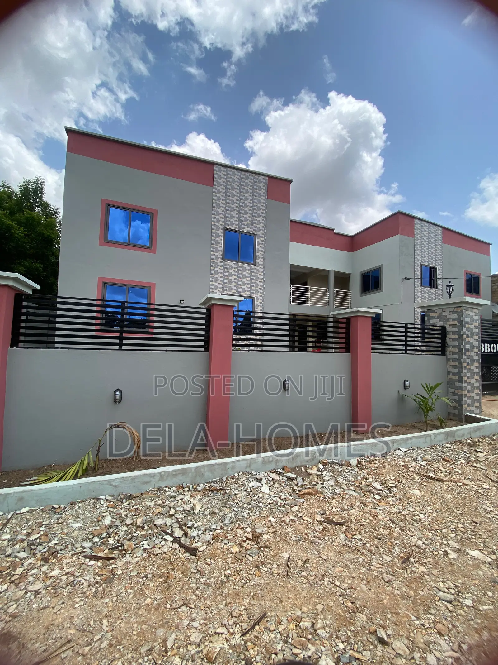 Newly Built Chamber N Hall Sc for Rent at Pantang