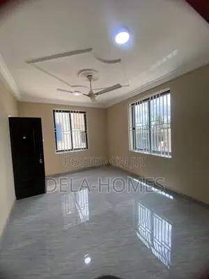 Newly Built Chamber N Hall Sc for Rent at Pantang