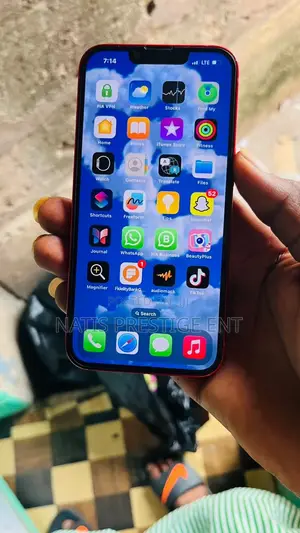 Apple iPhone 12 128 GB Red
