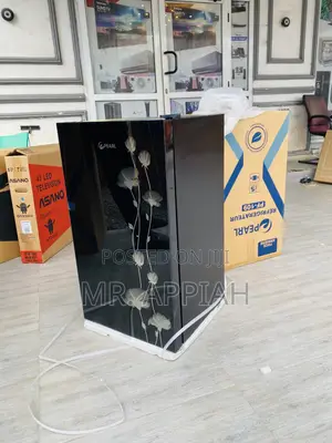 Electric Pearl Single Door Table Top Refrigerator.
