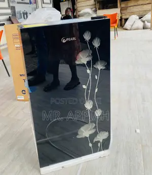Super Chilling Pearl Table Top Electric Fridge(Black).