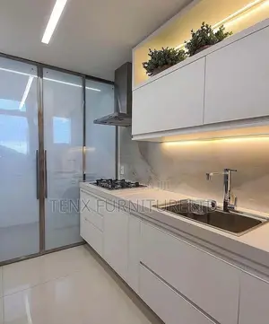 Kitchen Cabinet (Built Inn)