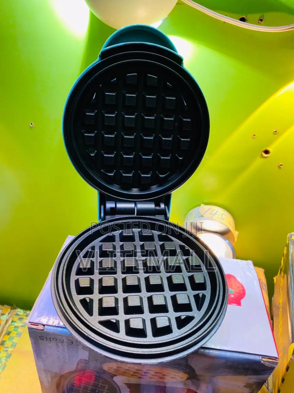 Electric Mini Waffle Maker