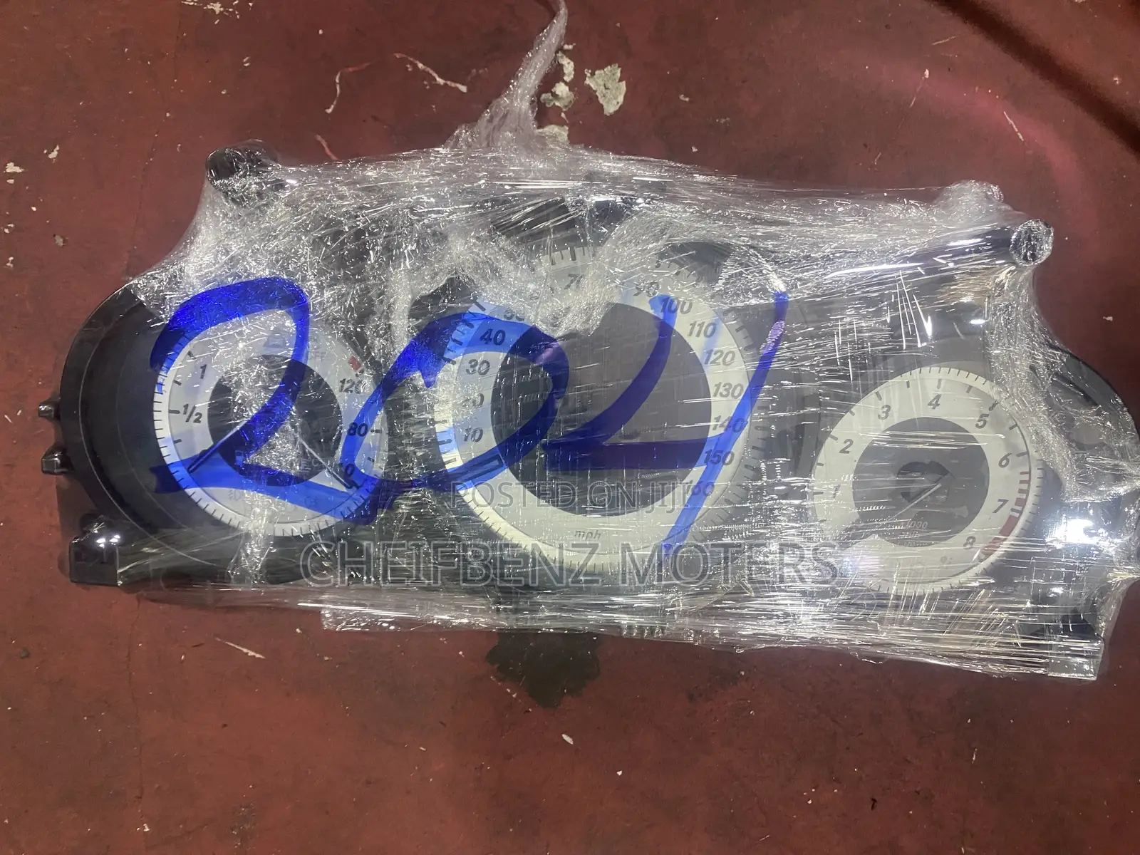 Mercedes Benz C250 Dashboard Speedometer Panel