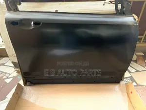 CRV 2017-2021 Front Right Door