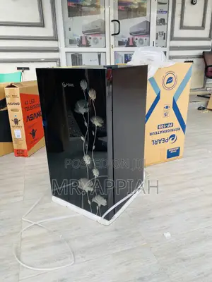 Adorable Pearl Electric Table Top Refrigerator(Black)