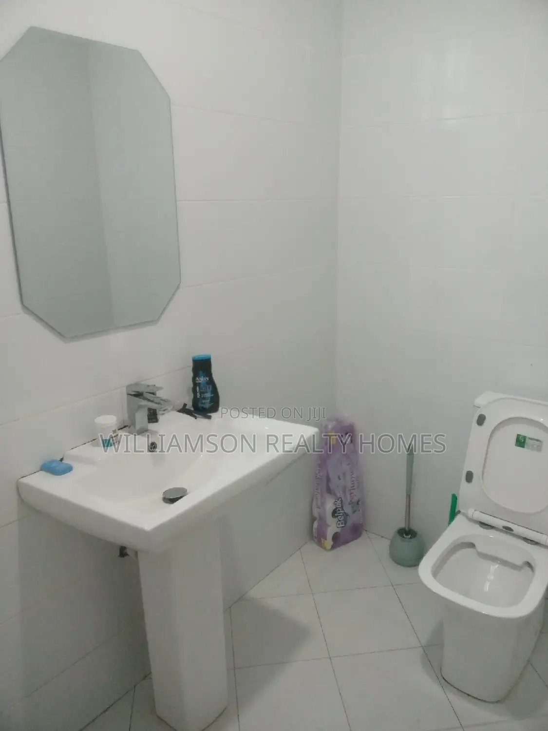3bdrm Apartment in Community 18 Area, Spintex for rent