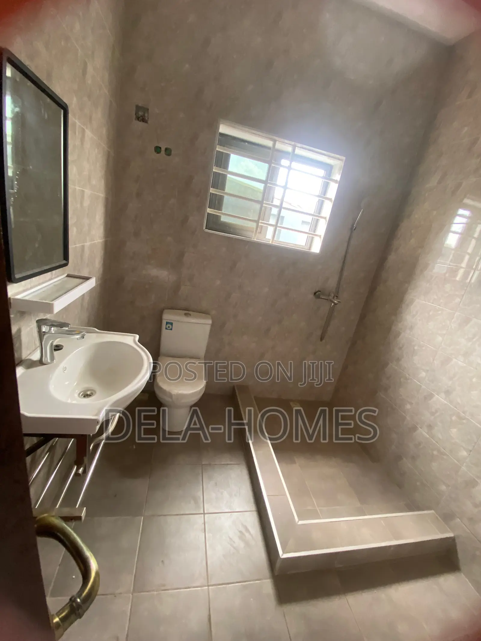 Newly Built Chamber N Hall Sc for Rent at Adenta.