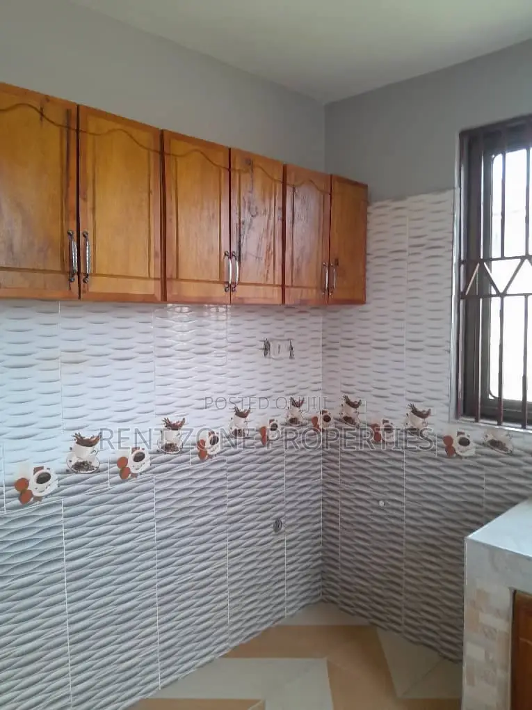 2bdrm Apartment in Ofankor for rent