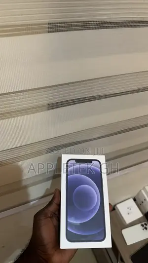 New Apple iPhone 12 64 GB Black