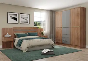 King-Size / Queen-Size Bed and Wardobe