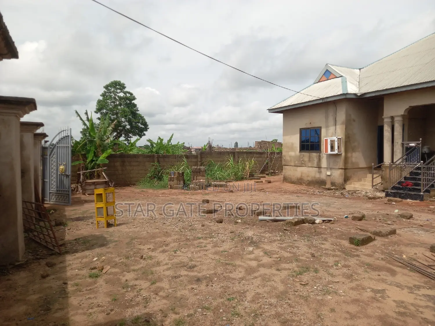 5bdrm House in Abuakwa Manhyia, Kumasi Metropolitan for sale