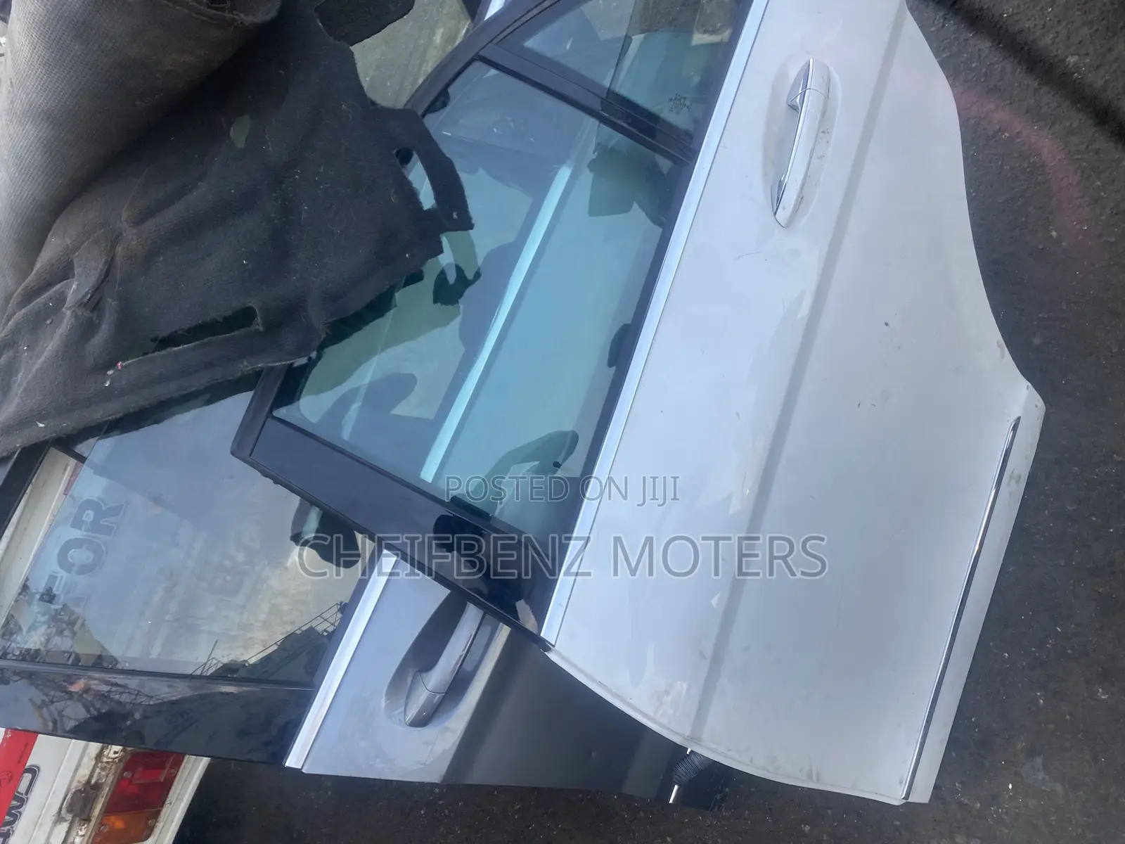 Mercedes Benz C250 2013-2014 Back Door Left Available