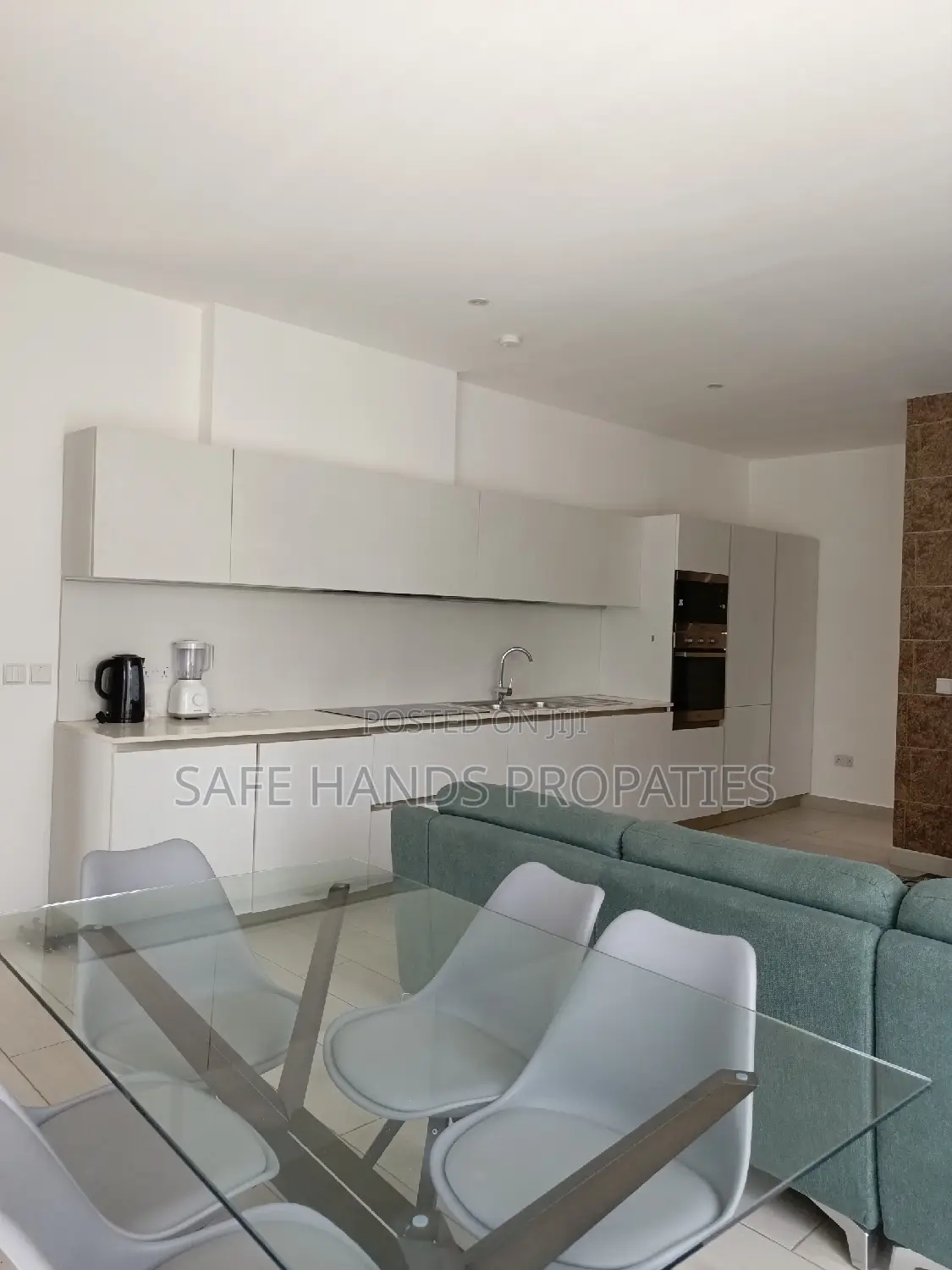 Furnished 2bdrm Apartment in Hammond Court, US Embassy Area for rent