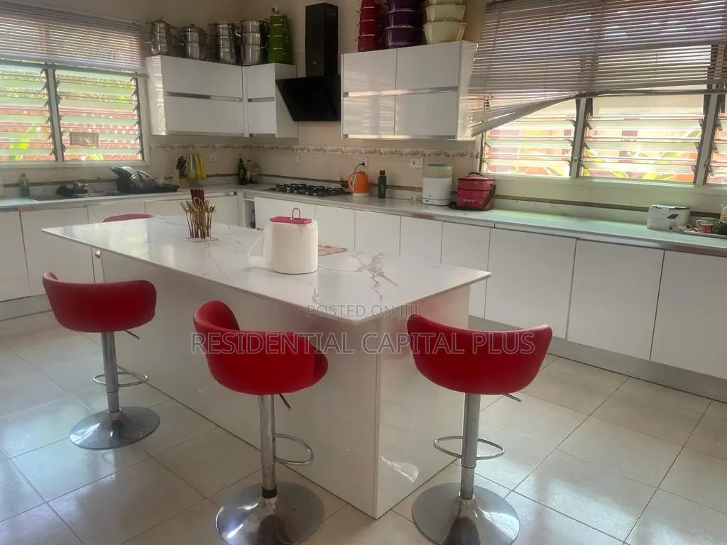 Furnished 4bdrm House in Emefs Hill View, Tema Metropolitan for sale