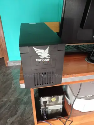 UPS (ESCAPADE) Brand 3000va