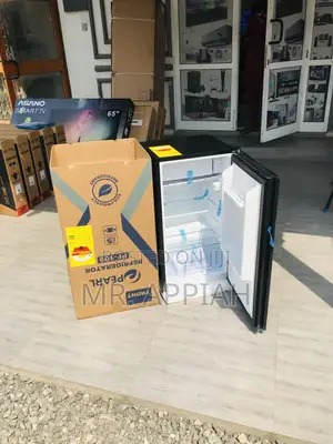 Shop Authentic Pearl Single Door Electric Table Top Fridge