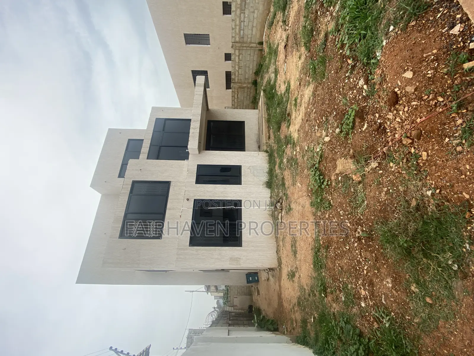 4bdrm House in Tseaddo, Airport Residential Area for sale