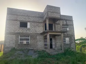 7bdrm Duplex in Wisa Groups, Accra Metropolitan for sale