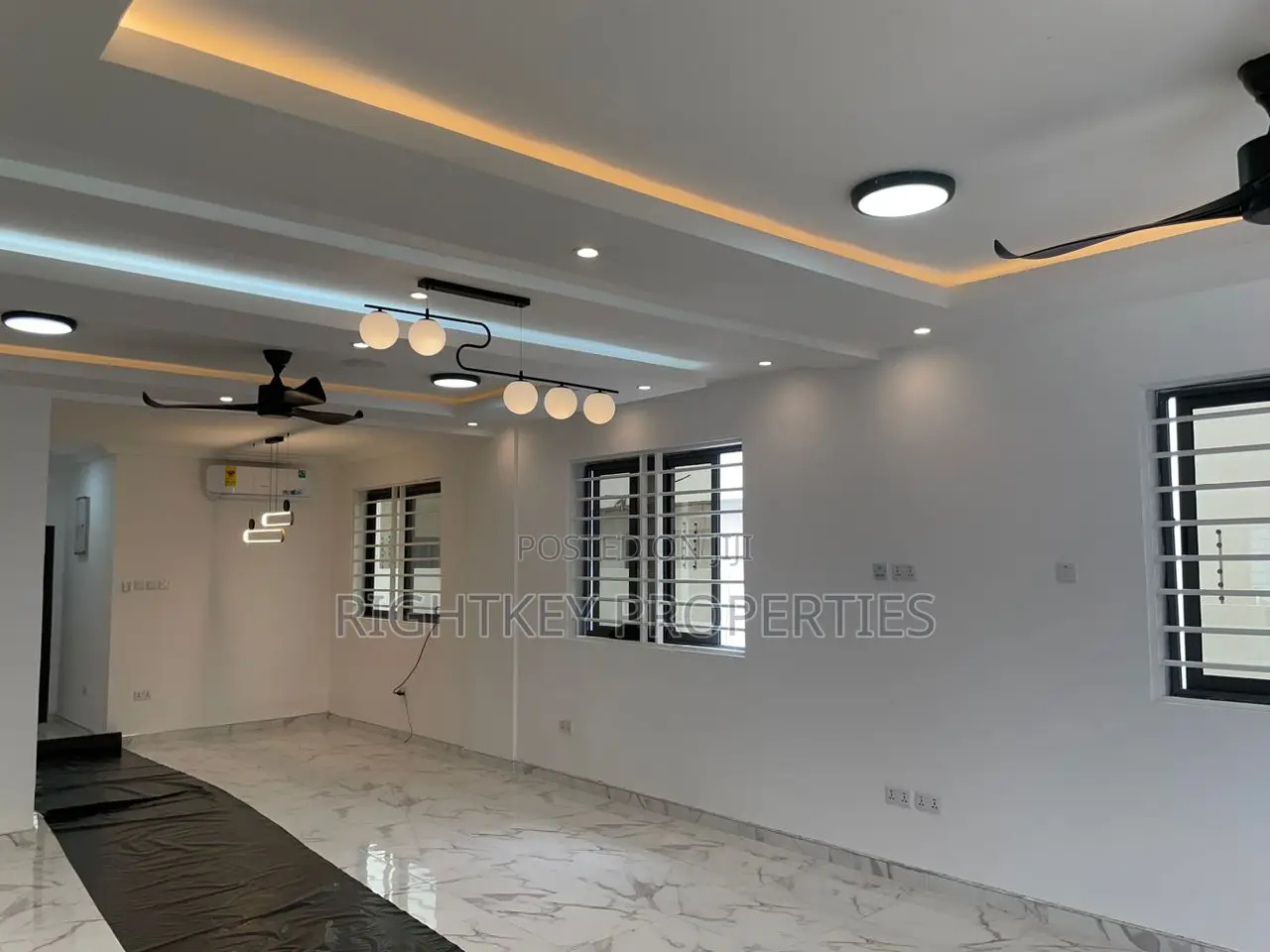 4bdrm Townhouse/Terrace in Rightkey, Kumasi Metropolitan for sale