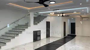 4bdrm Townhouse/Terrace in Rightkey, Kumasi Metropolitan for sale