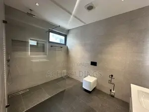 5bdrm Mansion in Trasacco, East Legon for sale