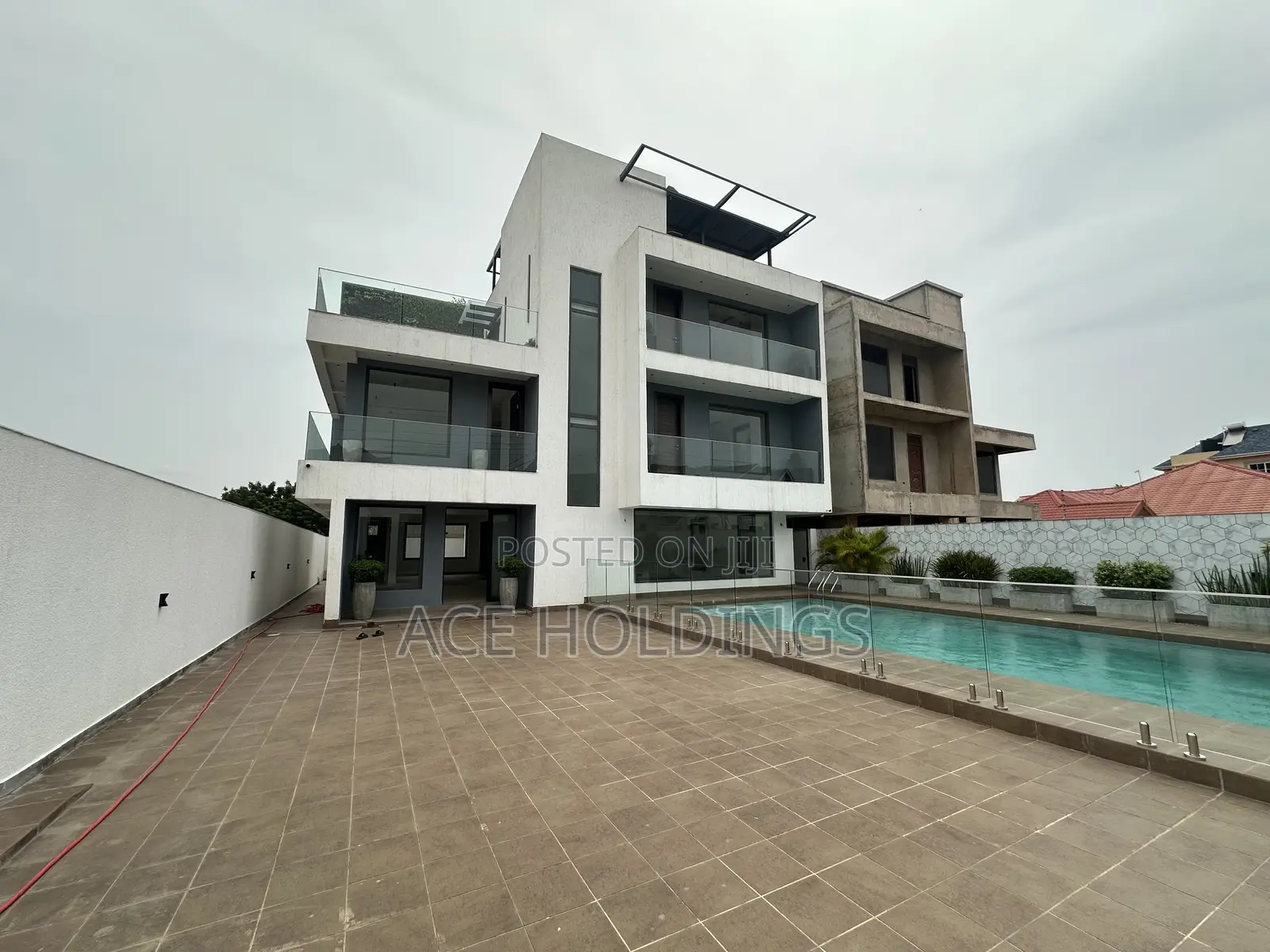 5bdrm Mansion in Trasacco, East Legon for sale
