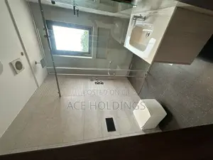 5bdrm Mansion in Trasacco, East Legon for sale