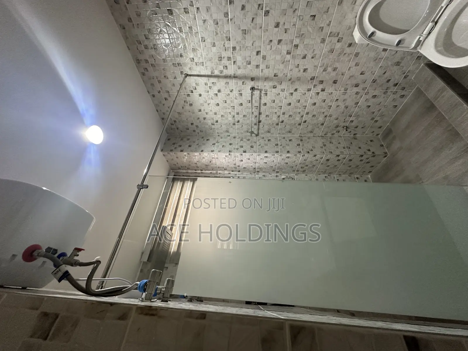 Furnished 4bdrm Townhouse / Terrace in Adjiringanor, East Legon