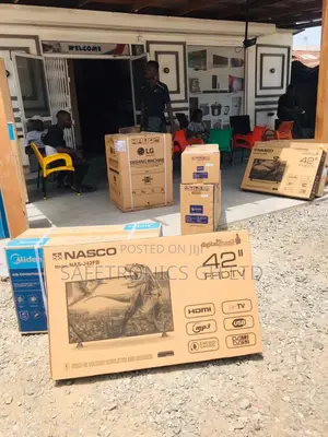 Nasco Digital Satellite 42 Inches Glossy Black Led Tv