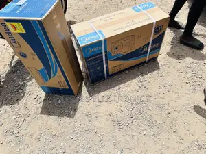 One Remote Control Split R410 Gas Midea 1.5hp