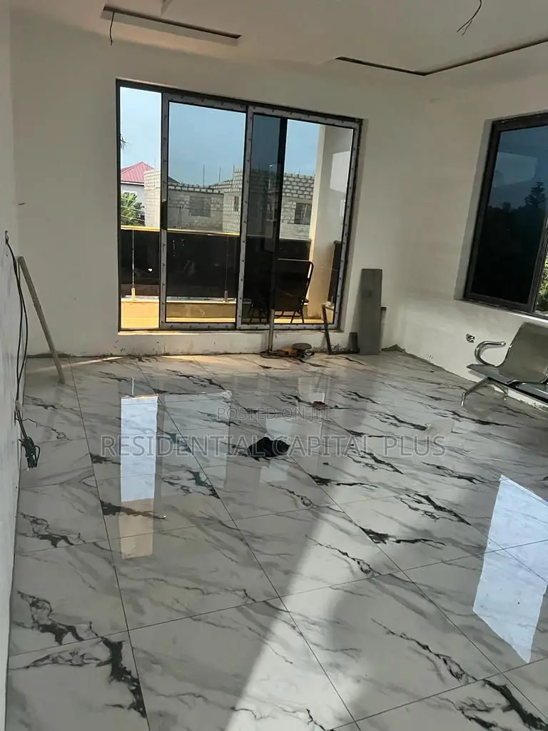 4bdrm Duplex in Spintex for sale