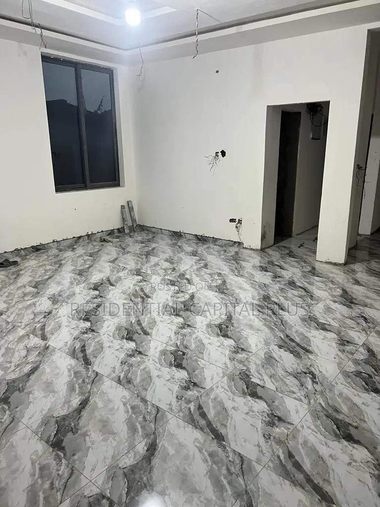 4bdrm Duplex in Spintex for sale