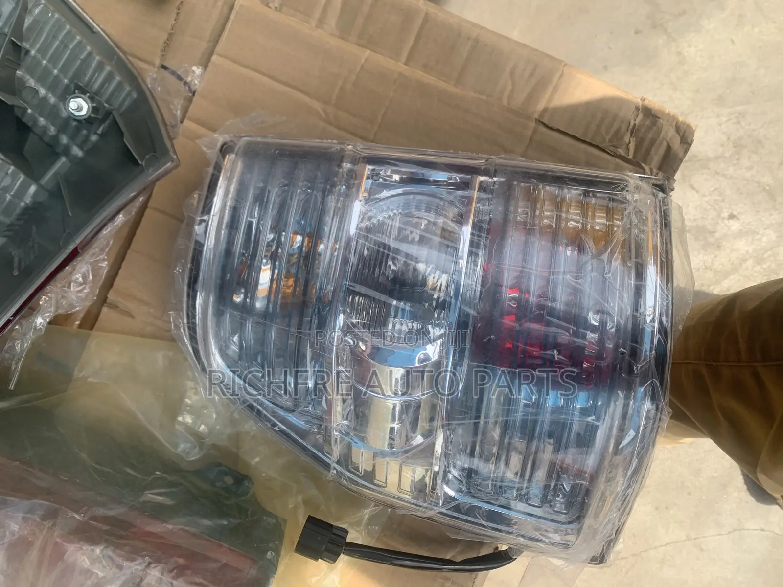 Mitsubishi Pajero 2012 Tail Light