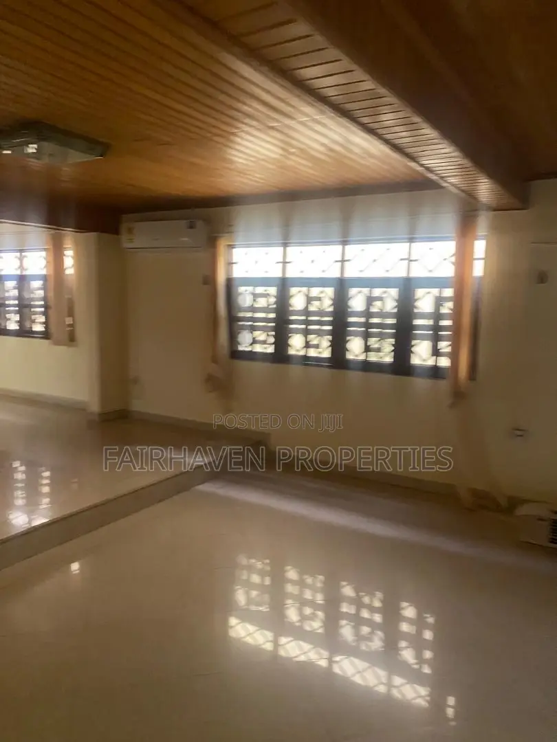 6bdrm House in Cantonment, Cantonments for rent