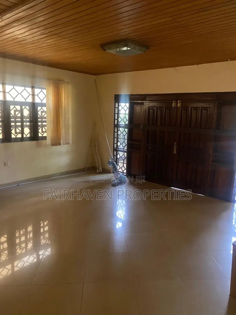 6bdrm House in Cantonment, Cantonments for rent