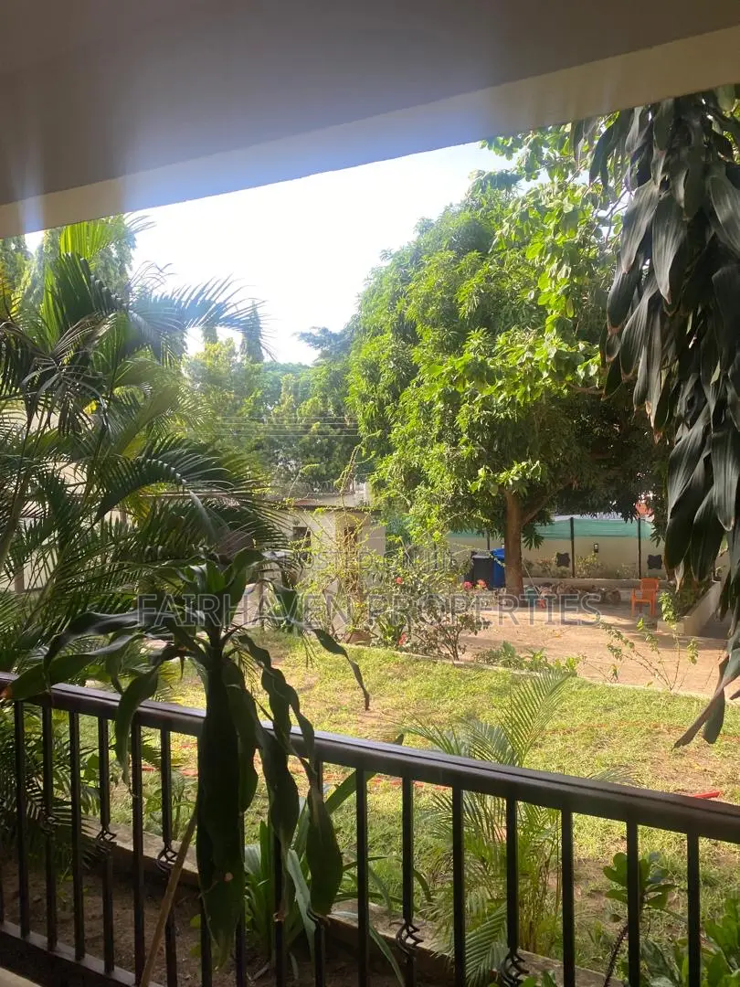 6bdrm House in Cantonment, Cantonments for rent