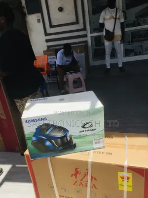 Sealed 20 Liters Samsung Vacuum Cleaner Black/Blue