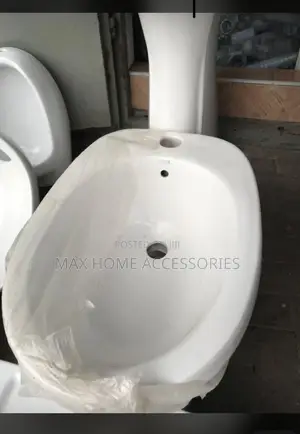 Beddet Water Closet