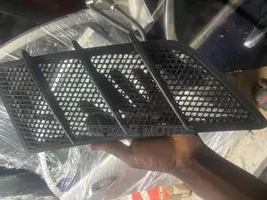 Mercedes Benz ML,GL Bonnet Shells or Grille Available Pair